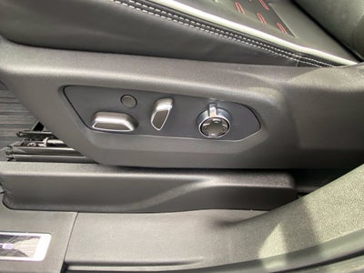2026 GMC Yukon XL AT4 Ultimate AT4 Black Appearance-Night Vision