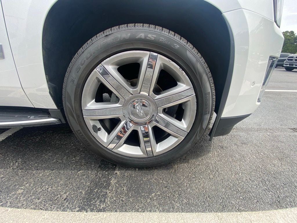 2018 Cadillac Escalade ESV Luxury