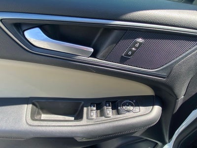2021 Ford Edge SE