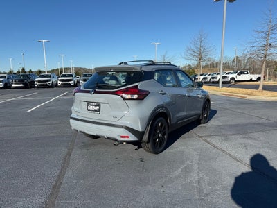 2021 Nissan Kicks SR