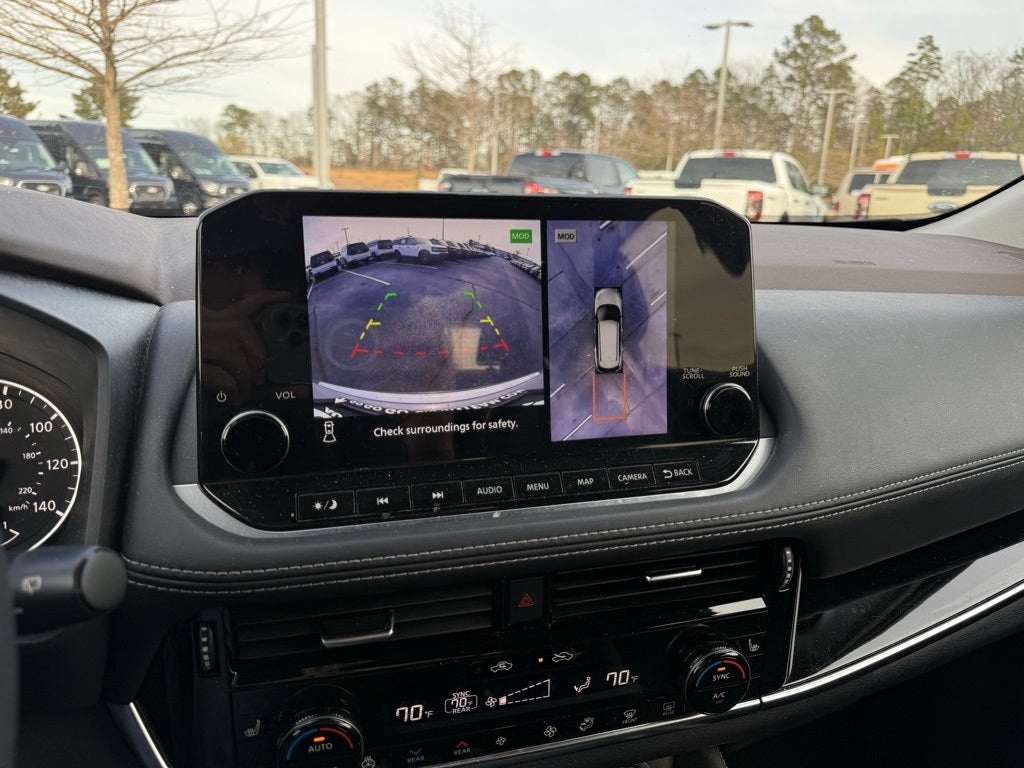 2023 Nissan Rogue SL