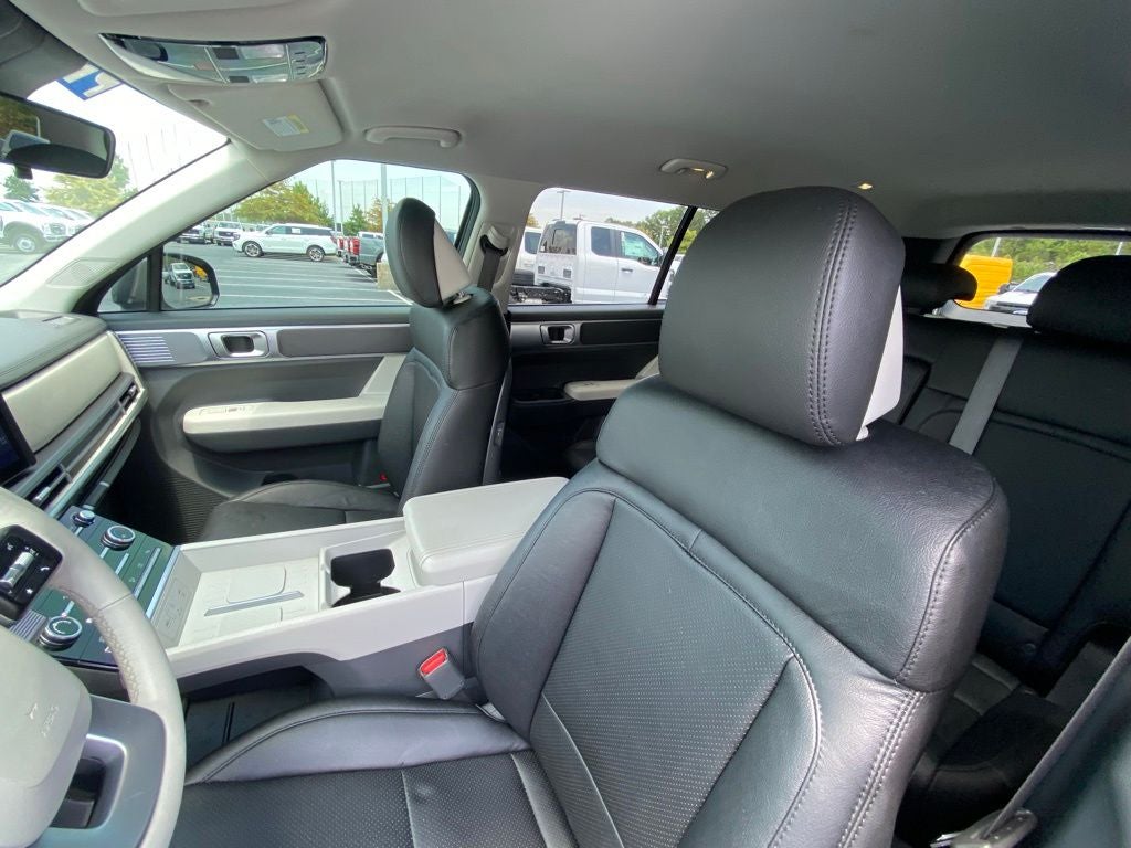 2025 Hyundai SANTA FE SE