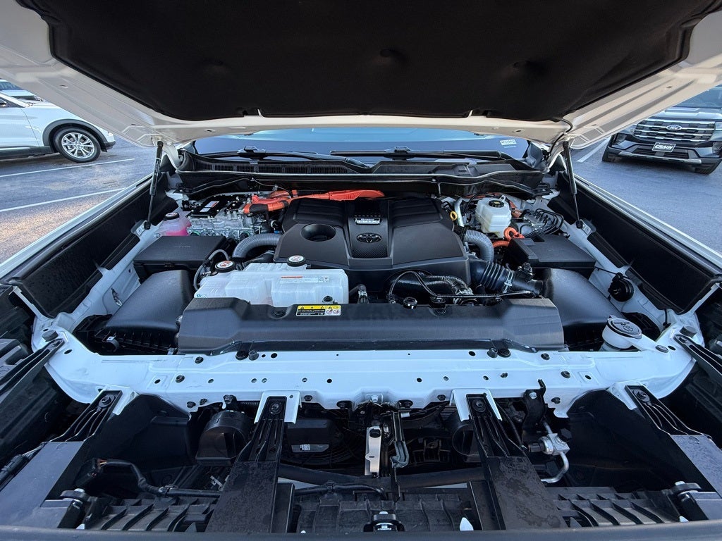 2024 Toyota Sequoia SR5