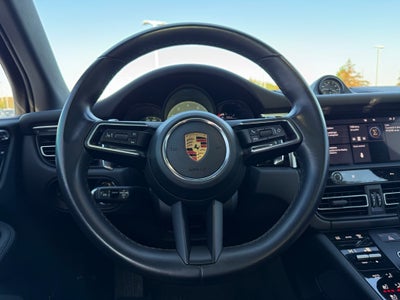 2022 Porsche Macan S