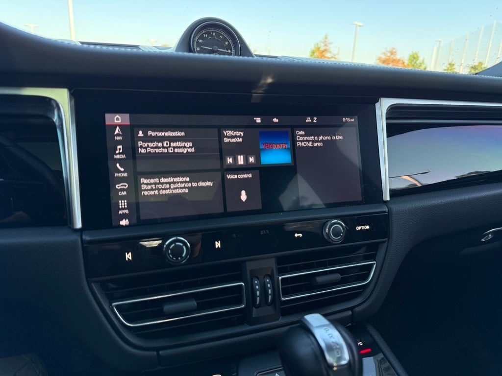 2022 Porsche Macan S