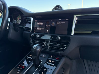2022 Porsche Macan S