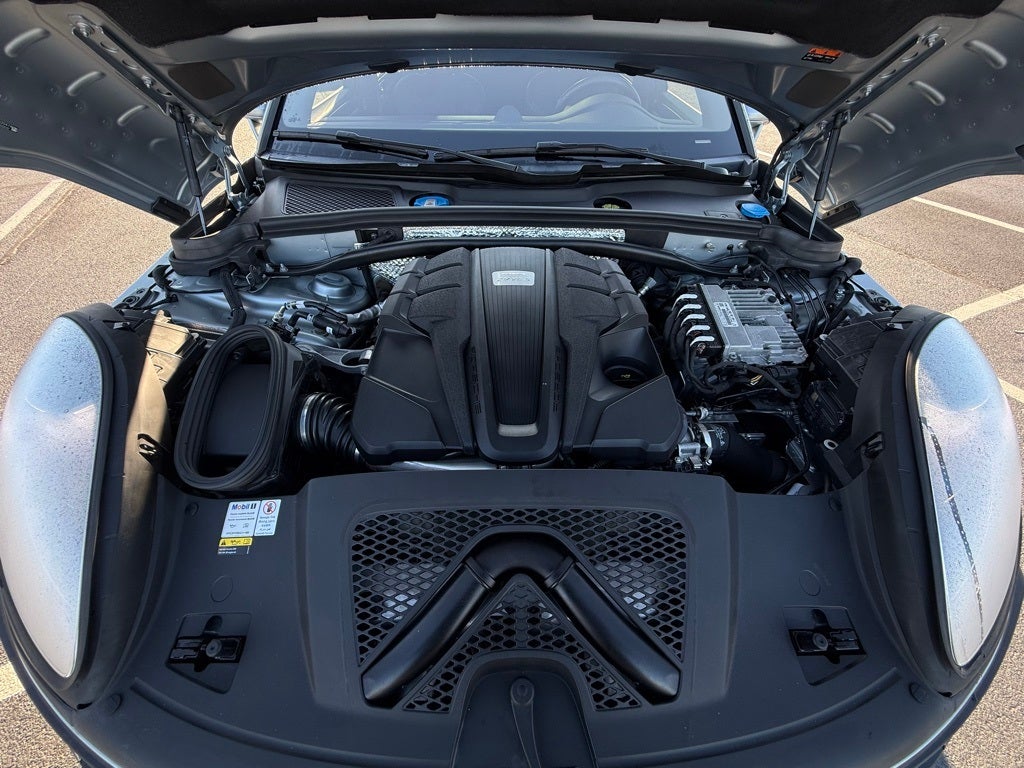 2022 Porsche Macan S