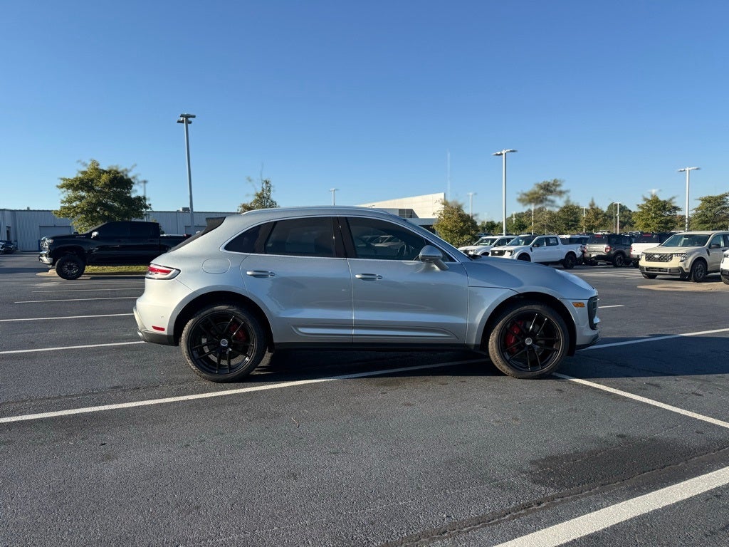 2022 Porsche Macan S