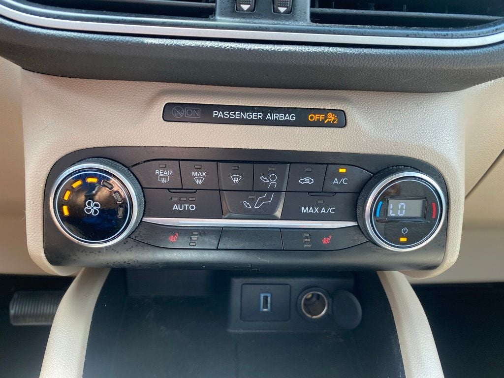 2020 Ford Escape SE
