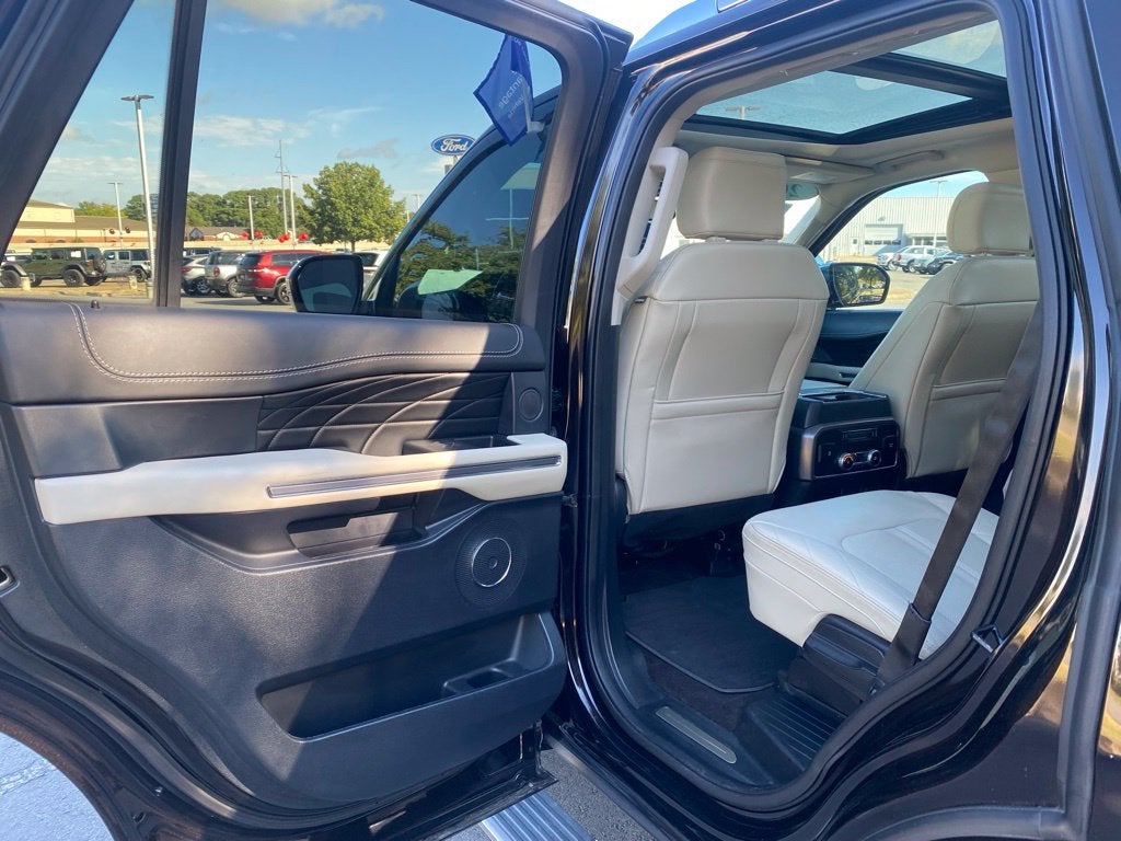 2021 Ford Expedition Platinum - 4WD - CLEAN CARFAX