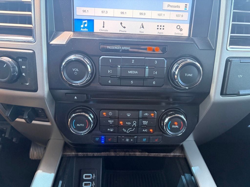 2017 Ford F-250SD Lariat