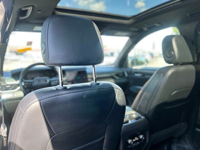 2025 GMC Acadia AT4 - AWD - PANO ROOF - ONE OWNER