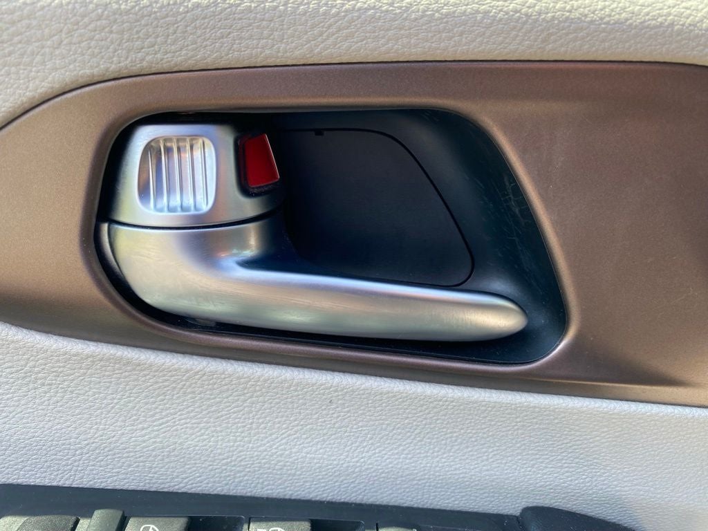 2020 Chrysler Voyager LX
