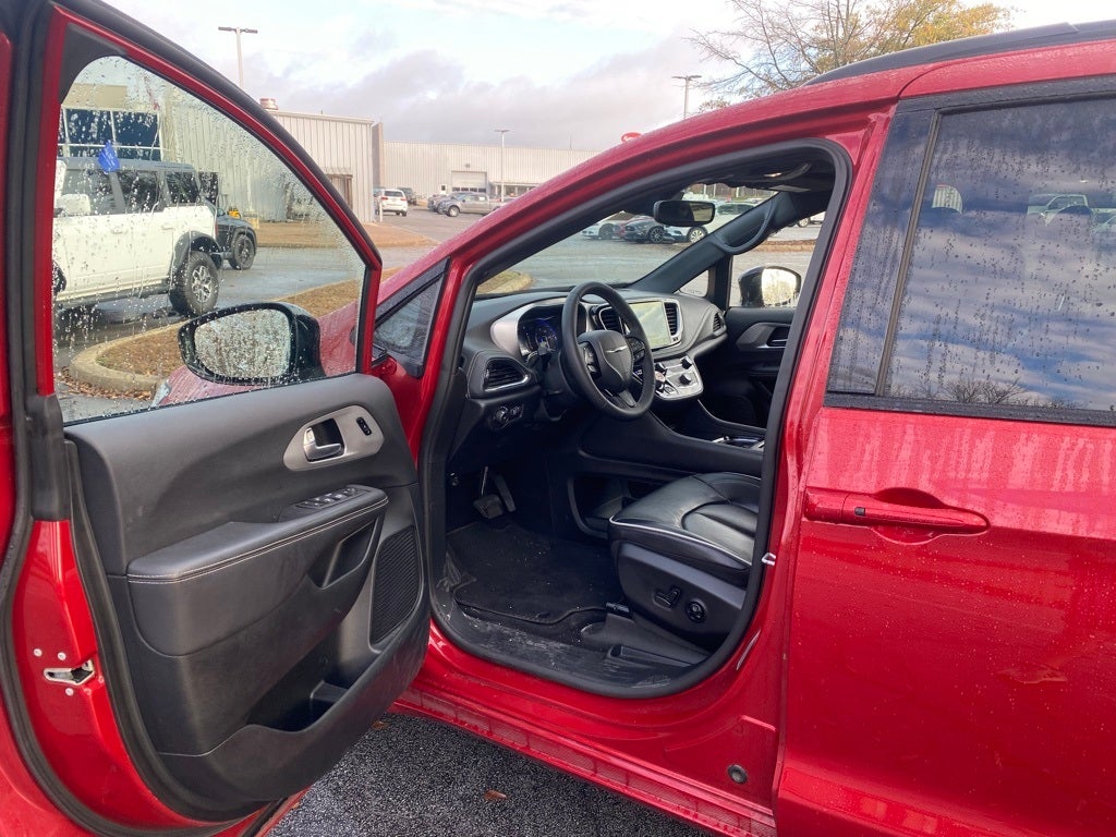 2025 Chrysler Pacifica Limited