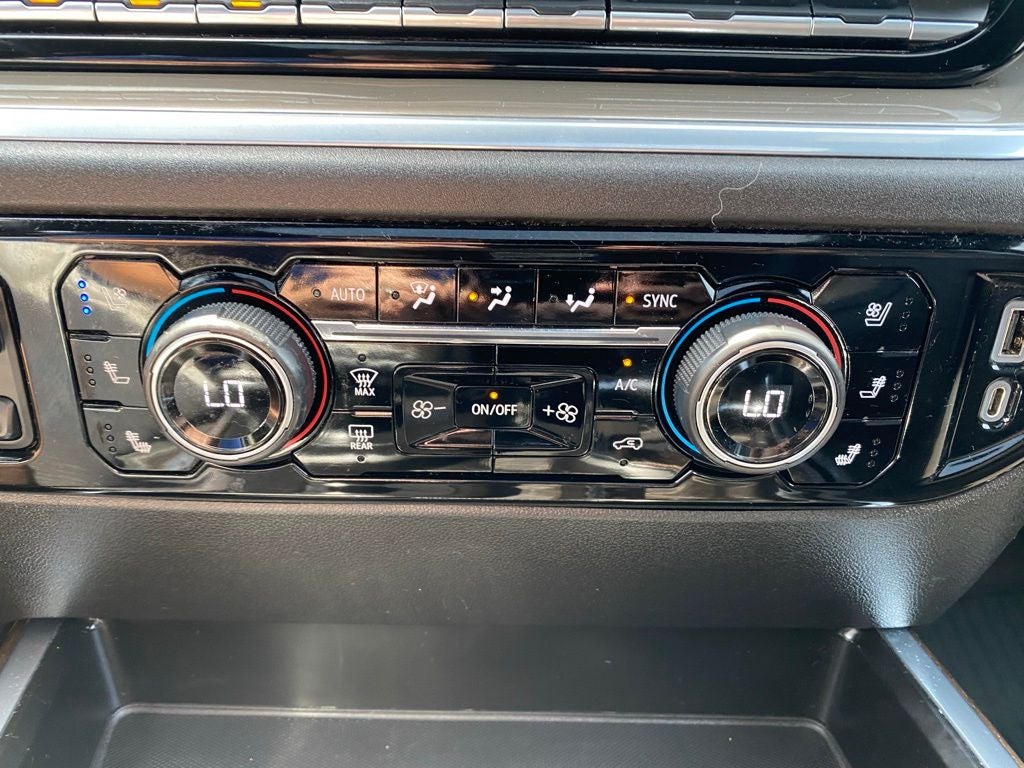 2022 Chevrolet Silverado 1500 High Country