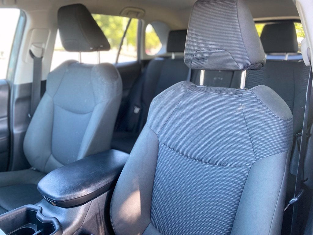 2022 Toyota RAV4 LE - AWD - FORD BLUE CERTIFED