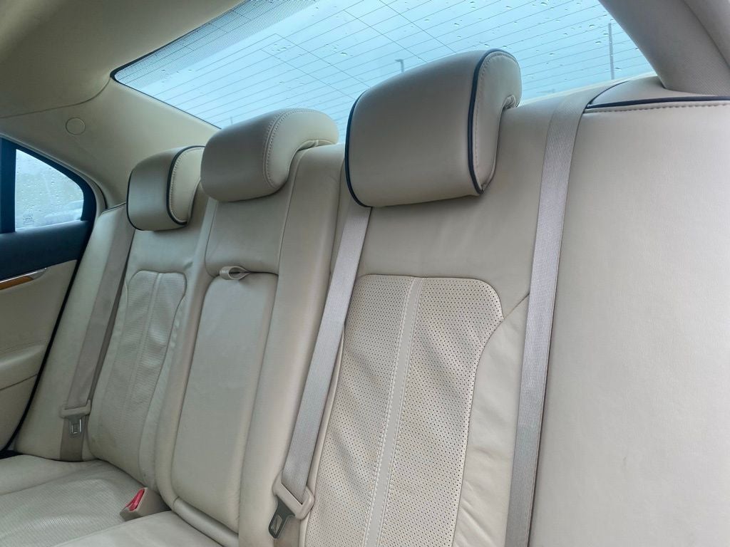 2010 Lincoln MKZ Base