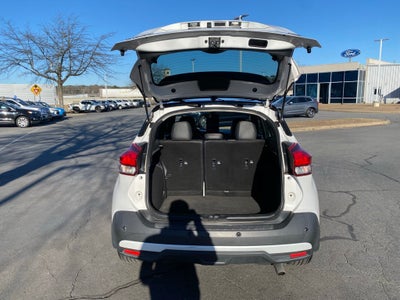 2020 Nissan Kicks SR