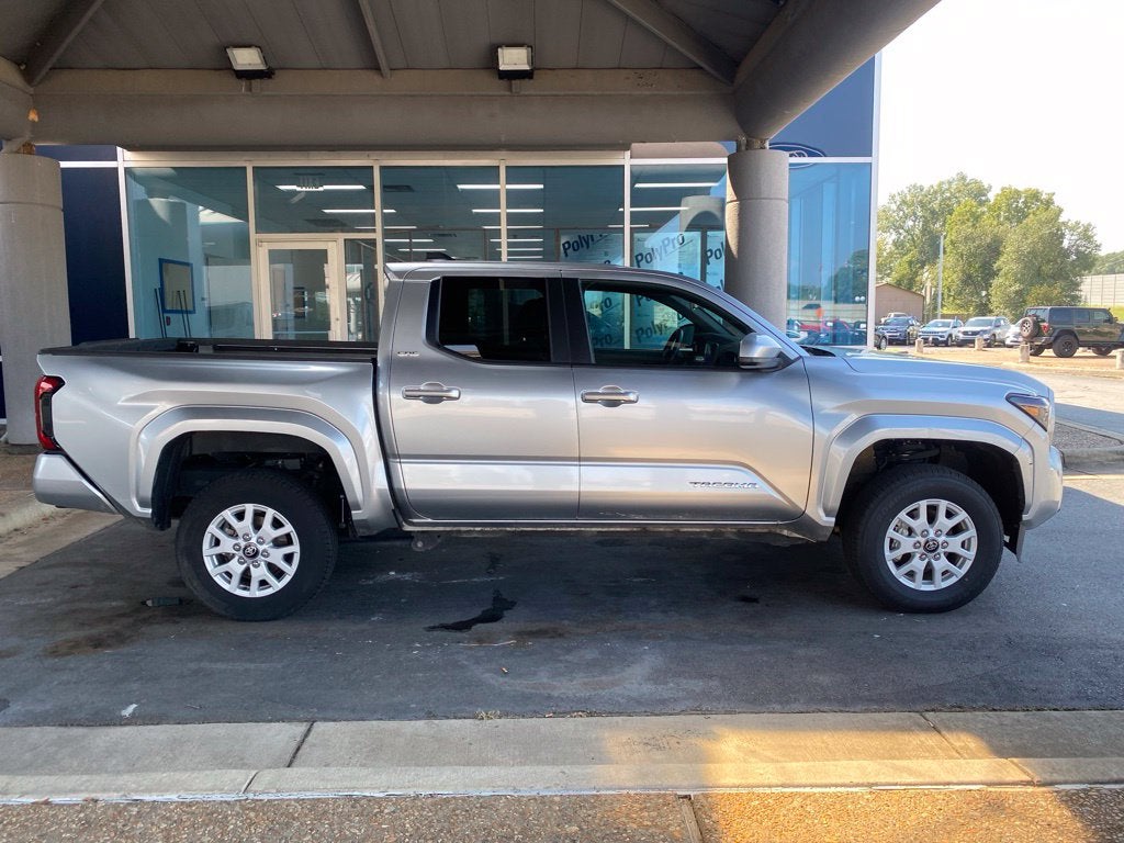 2024 Toyota Tacoma SR5 - FORD BLUE CERTIFIED - ONE OWNER
