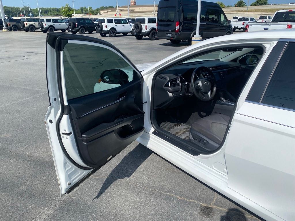 2019 Toyota Camry LE