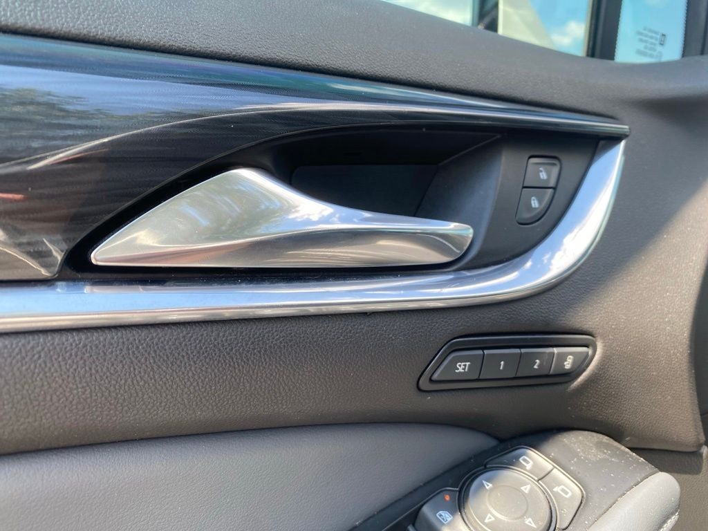 2024 Buick Enclave Premium Group - CLEAN CARFAX - ONE OWNER