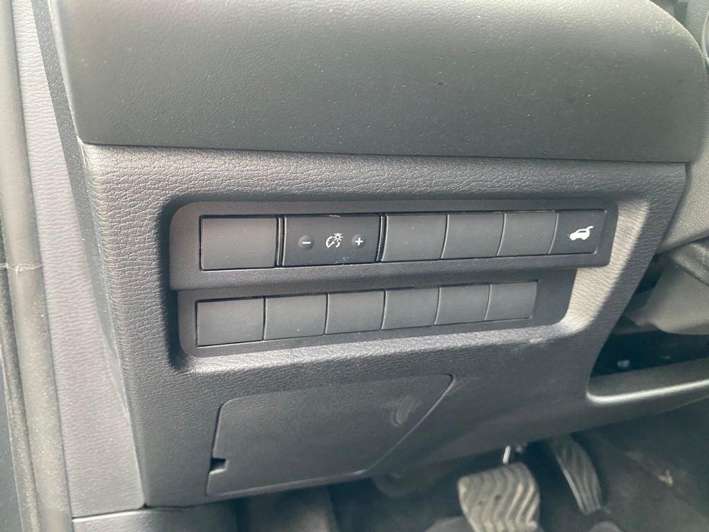 2025 Mitsubishi Outlander SE - FORD BLUE CERTIFIED