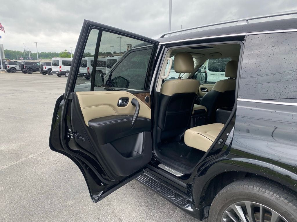 2023 INFINITI QX80 Premium Select