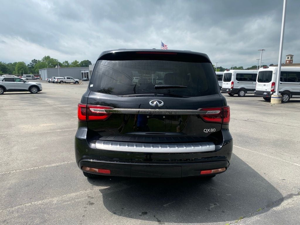 2023 INFINITI QX80 Premium Select