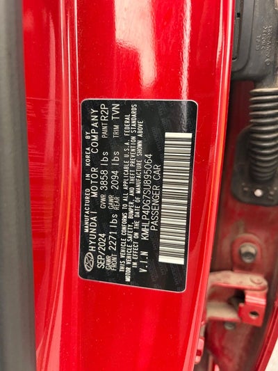 2025 Hyundai ELANTRA Limited