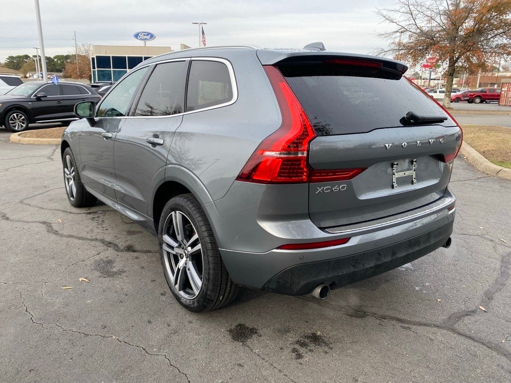 2021 Volvo XC60 T5 Momentum