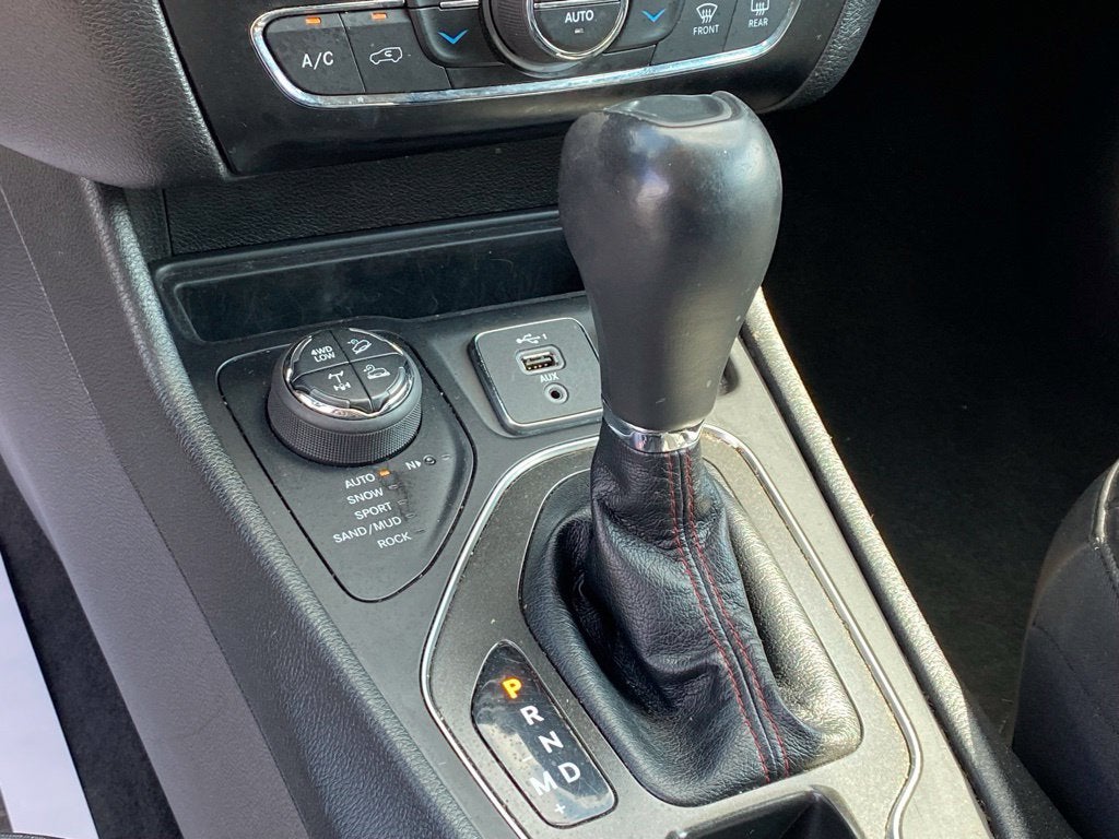 2021 Jeep Cherokee Trailhawk - Photo 18