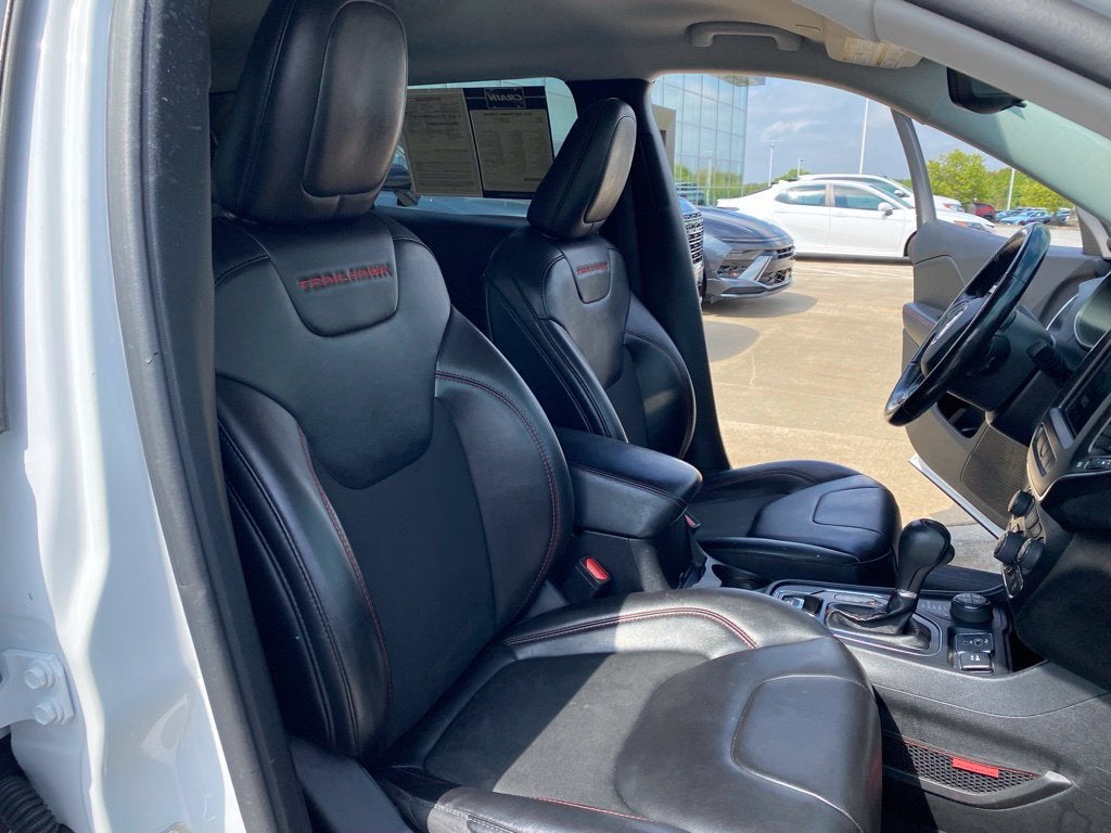 2021 Jeep Cherokee Trailhawk - Photo 28