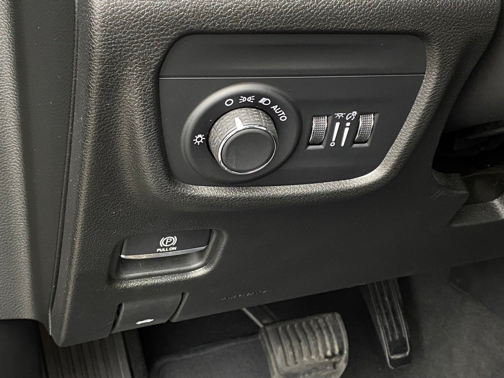 2023 Jeep Grand Cherokee Altitude SUNROOF, SUEDE/CAPRI LEATHER