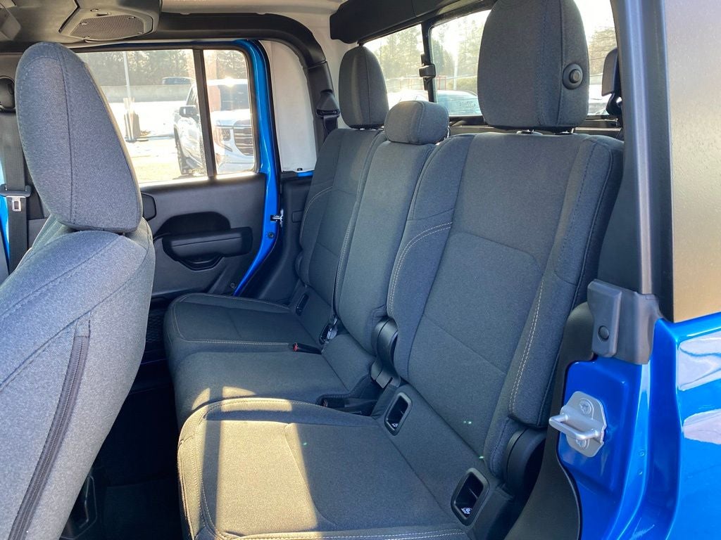 2025 Jeep Gladiator Sport