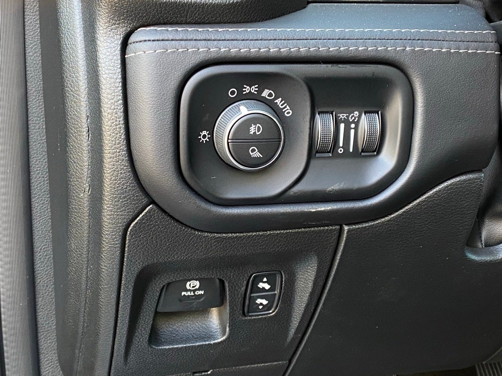 2023 RAM 1500 Limited LOADED! 19 SPEAKER SOUND, HEADS UP, CLEAN CARFAX