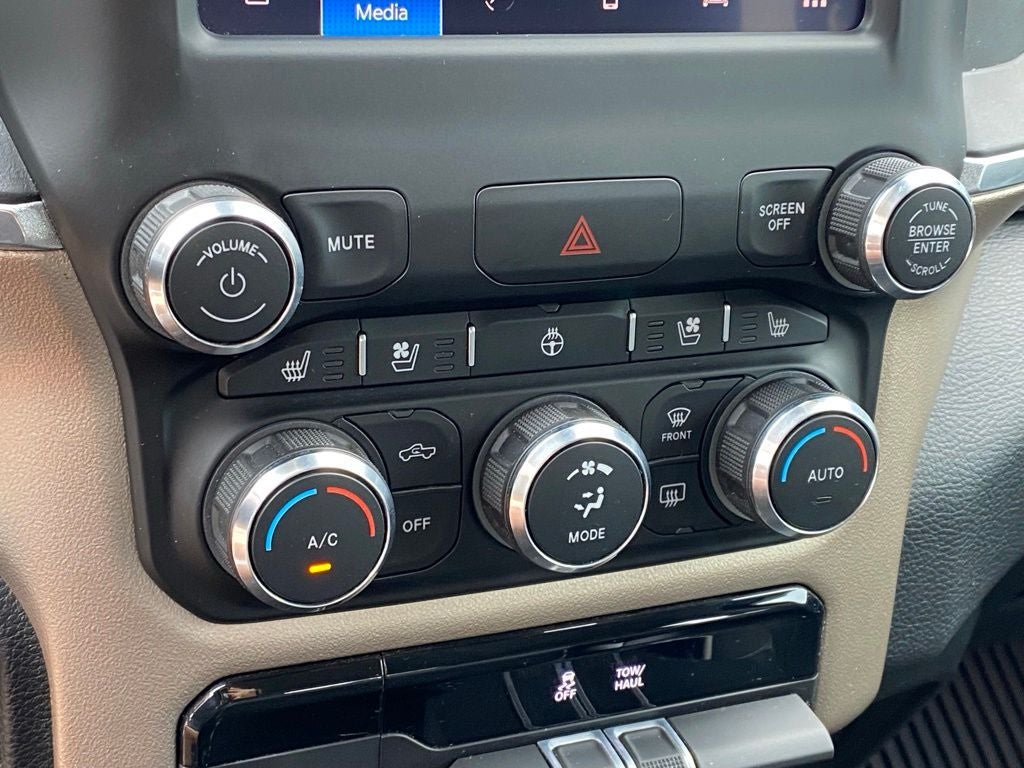 2022 RAM Ram 1500 Pickup Laramie - Photo 19
