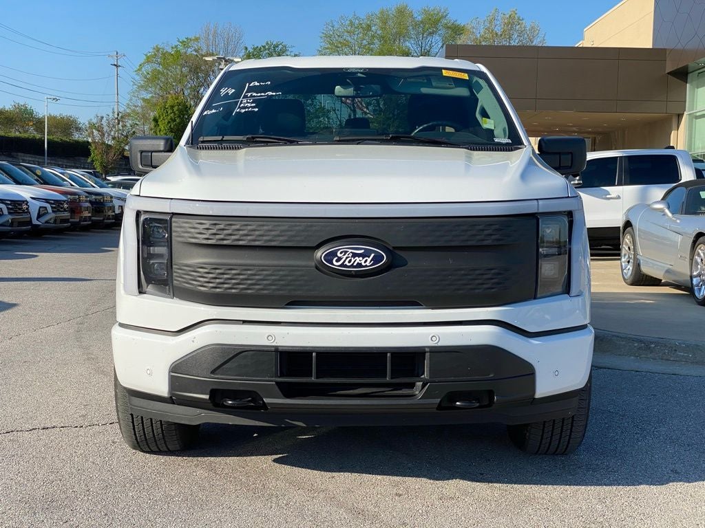 2024 Ford F-150 Lightning Flash