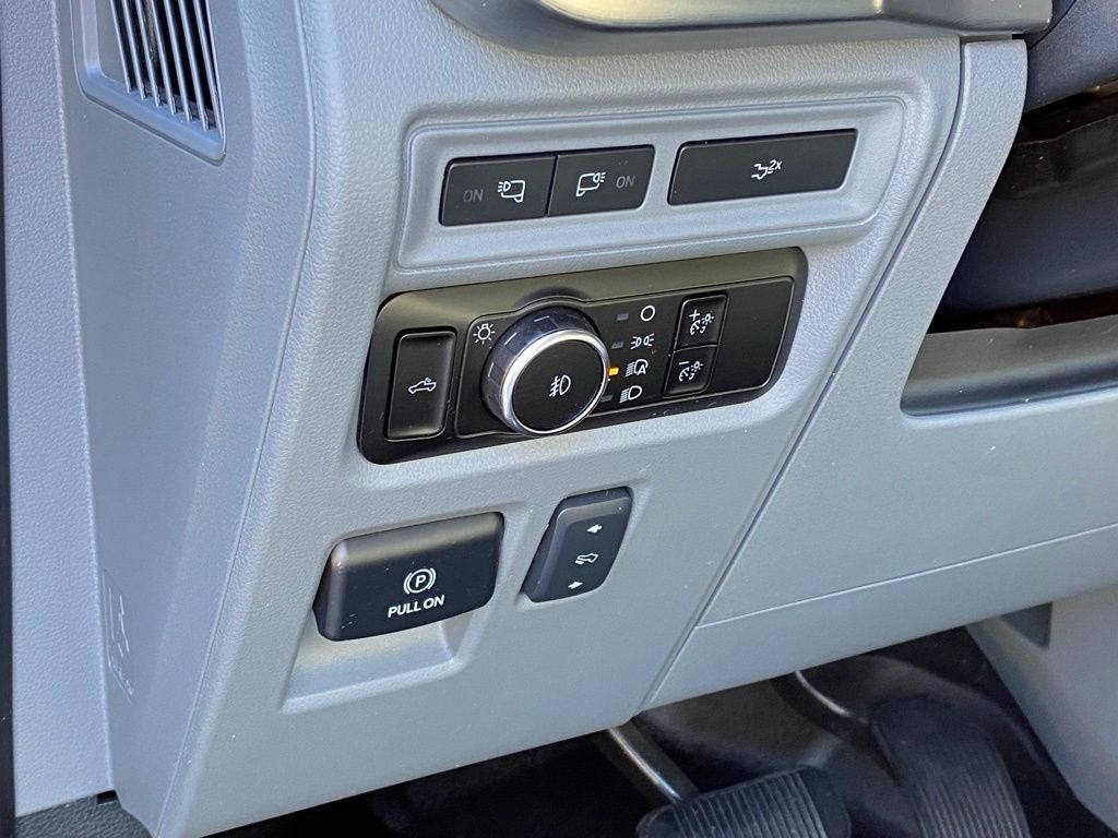 2023 Ford F-150 Lariat - Photo 12