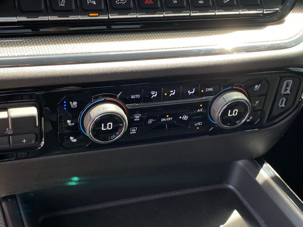 2024 Chevrolet Silverado 2500HD ZR2 - Photo 19