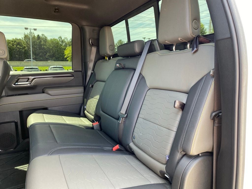 2024 Chevrolet Silverado 2500HD ZR2 - Photo 24