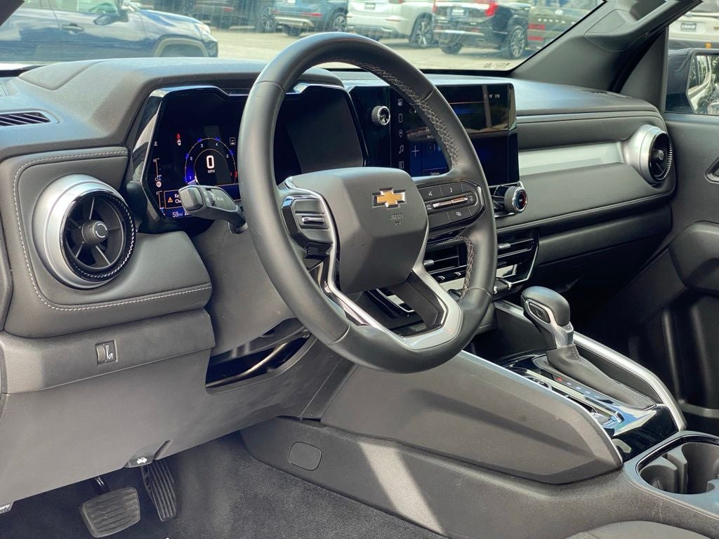 2023 Chevrolet Colorado LT - Photo 10