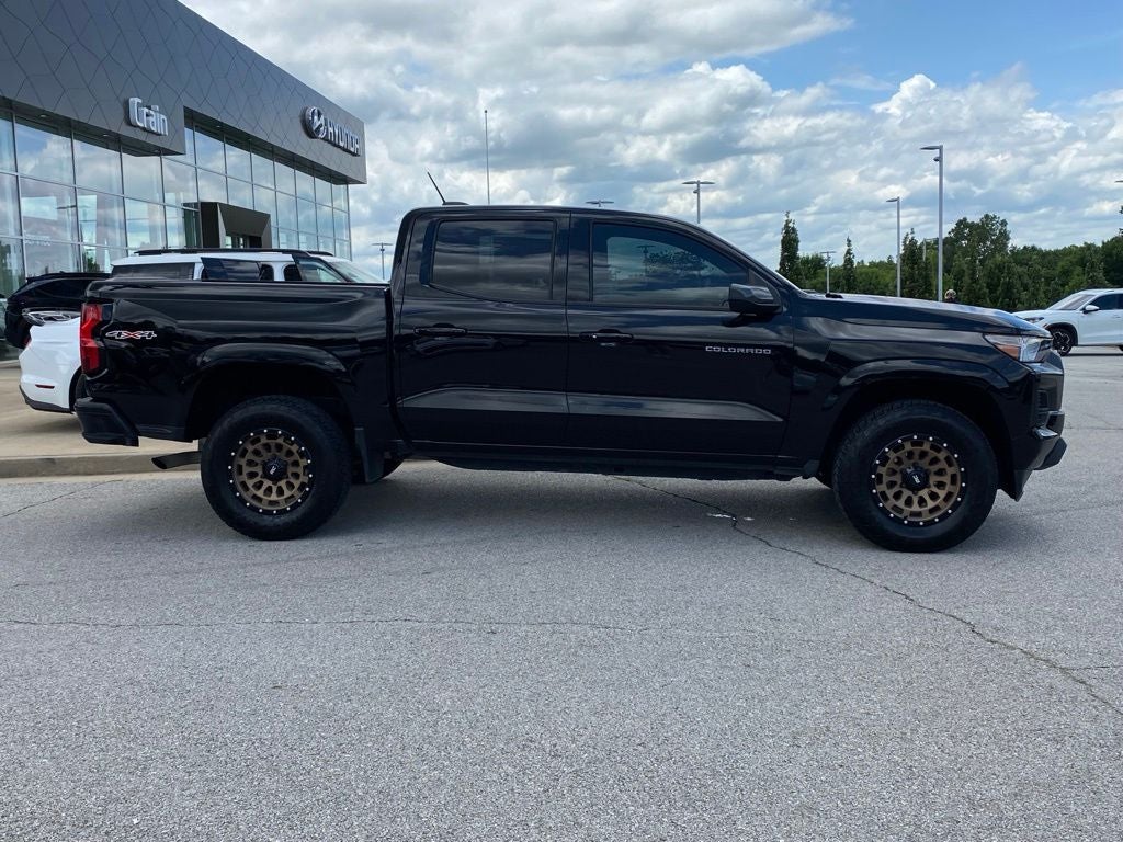 2023 Chevrolet Colorado LT - Photo 9