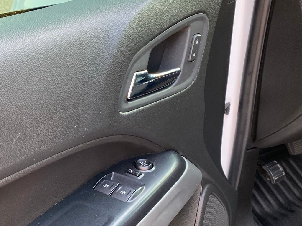 2021 Chevrolet Colorado LT - Photo 11