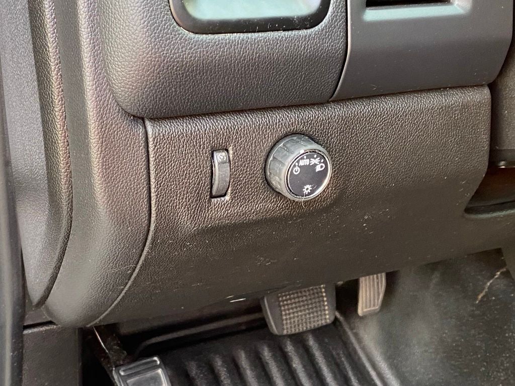2021 Chevrolet Colorado LT - Photo 12