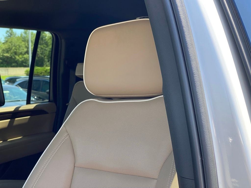 2024 Chevrolet Suburban Premier