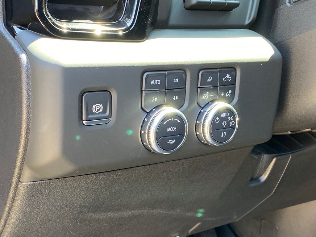 2024 GMC Sierra 2500HD AT4 - Photo 12