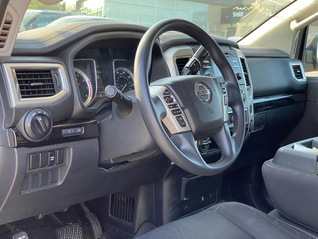 2018 Nissan Titan SV - Photo 7
