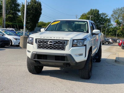 2024 Nissan Frontier SV