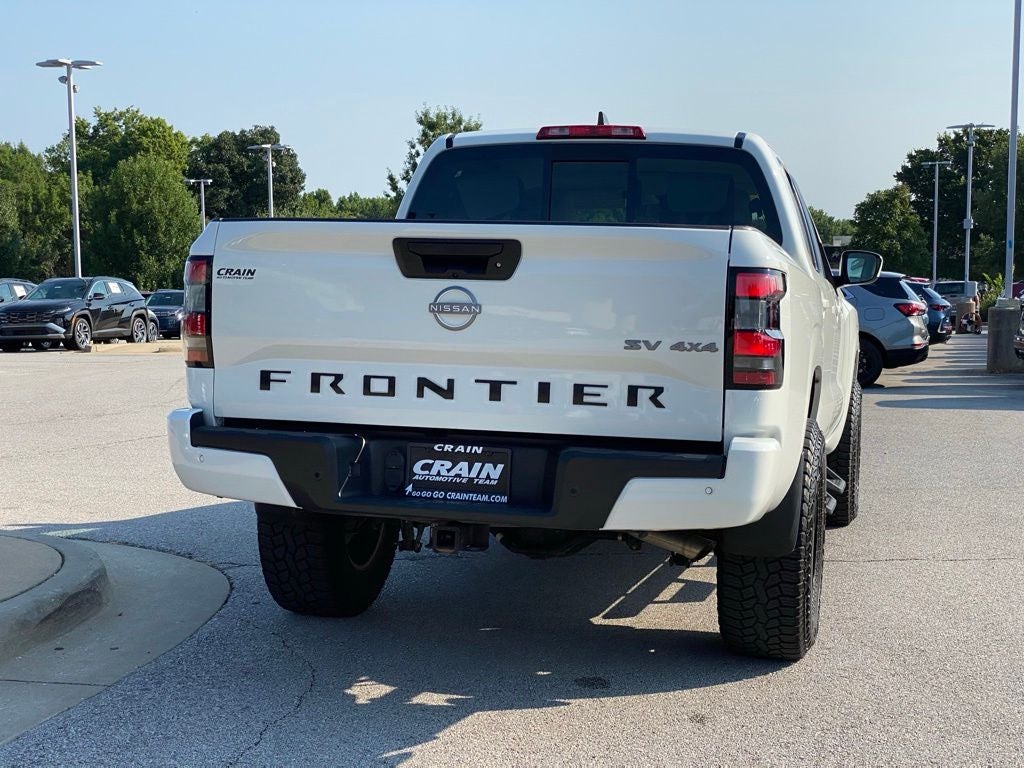 2024 Nissan Frontier SV