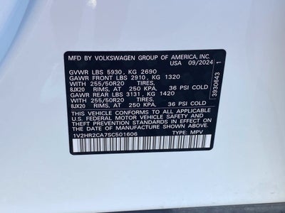 2025 Volkswagen Atlas 2.0T SE w/Technology